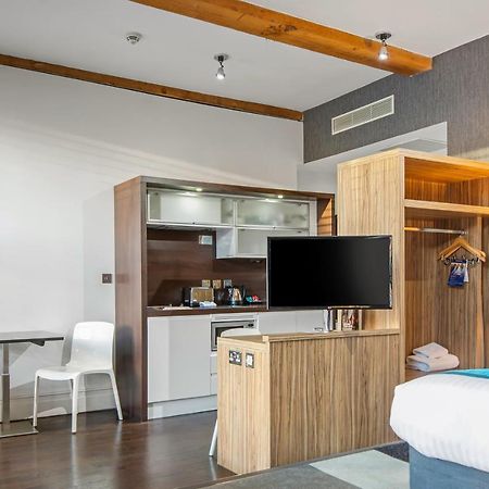 Roomzzz Manchester City Exterior foto